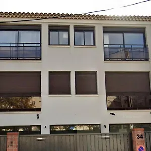 Appartement 4 Personnes Parking Privé Gratuit Calanques Plages Vélodrome Hôpital Ipc, Marseille